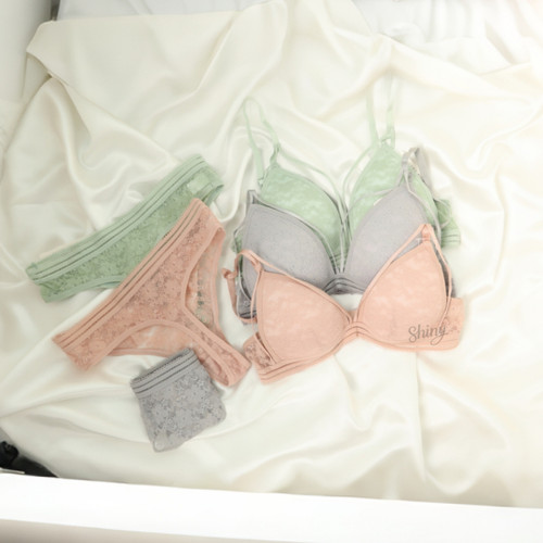 ست لباس زیر زنانه و دخترانه شورت و سوتین هارنس دار کاپ A مثلثی تور اروپایی نیم جک